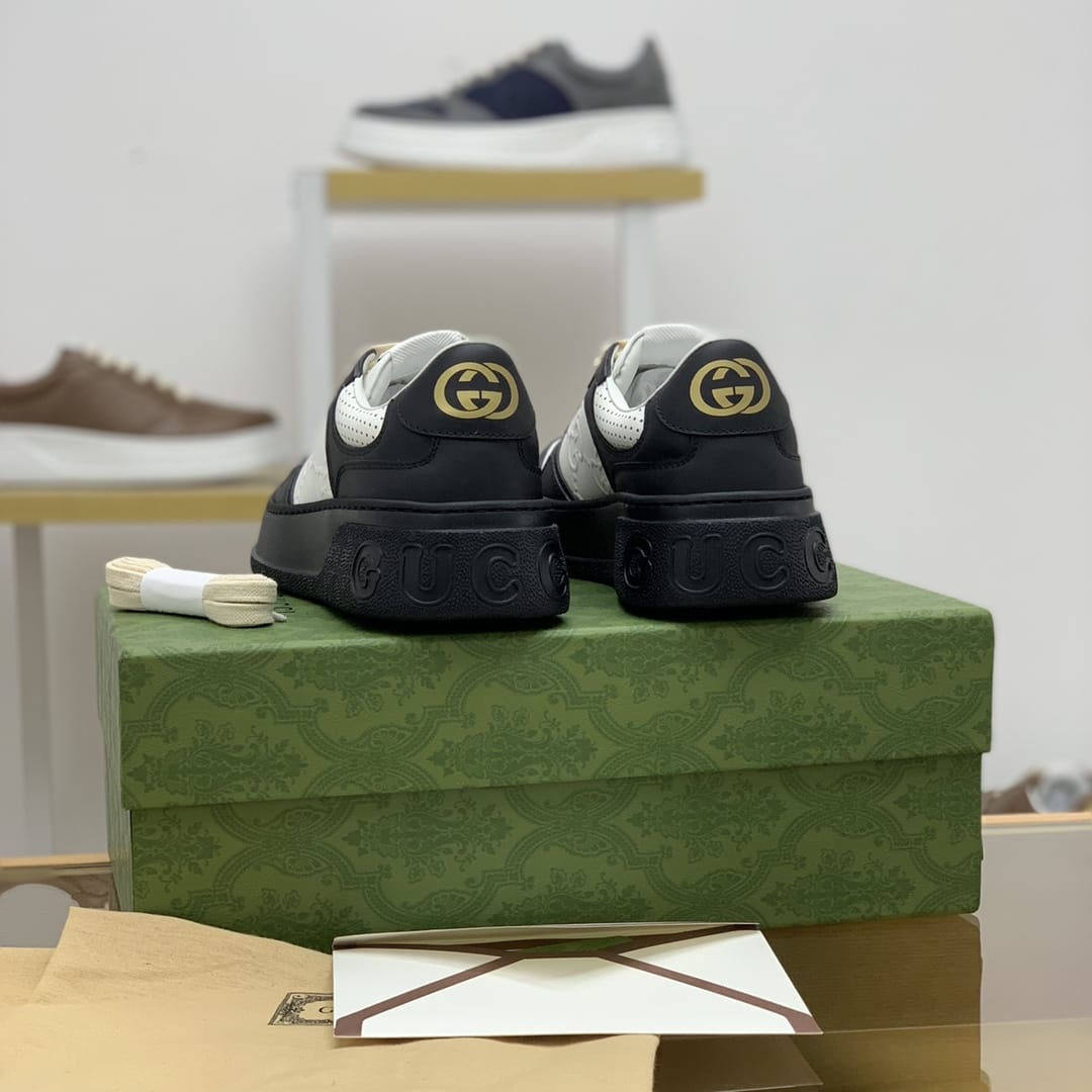 Gucci Sneakers