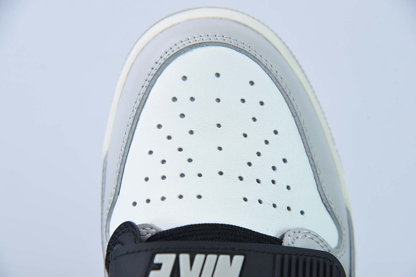 Air Jordan Legacy AJ312