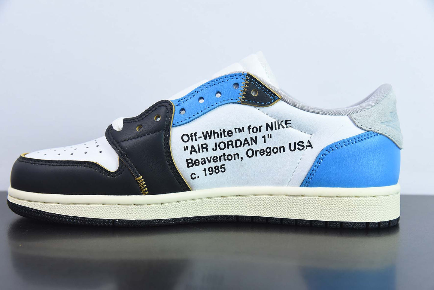 Off-White x Nike Air Jordan 1 Low
