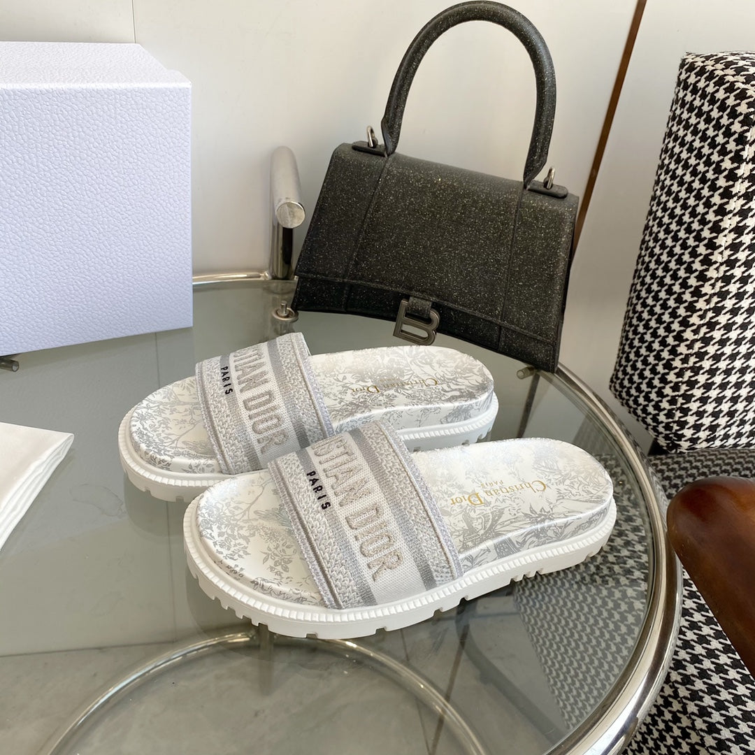 Dior Dway Slides