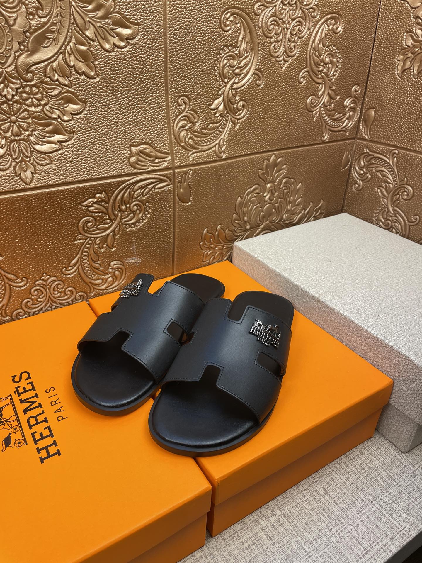 Hermes Izmir Sandals