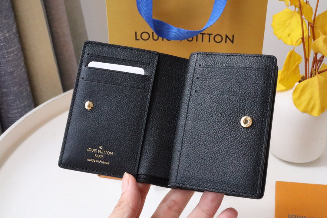 Louis Vuitton Cléa Wallet