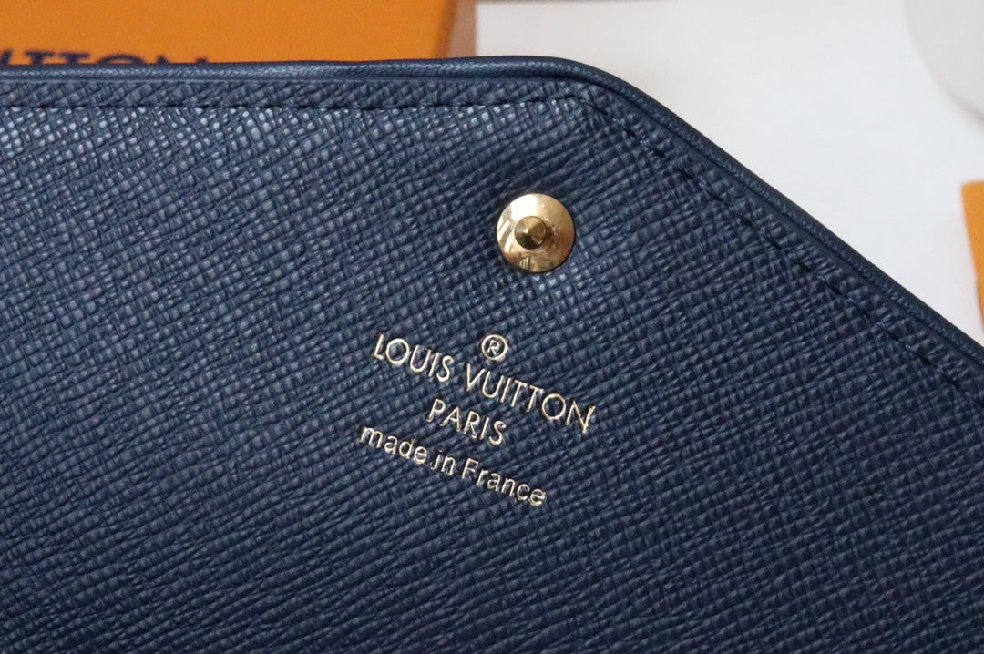 Louis Vuitton Cléa Wallet