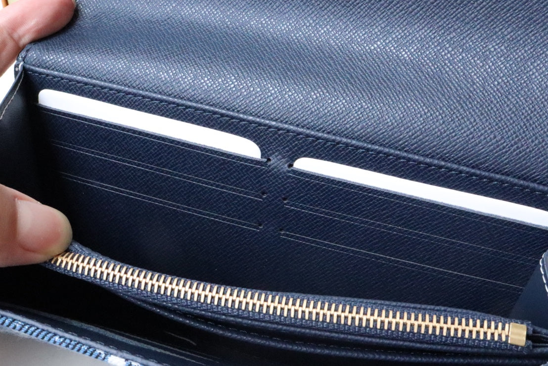 Louis Vuitton Cléa Wallet