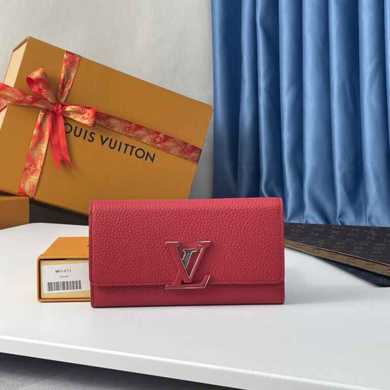 Louis Vuitton Capucines Wallet