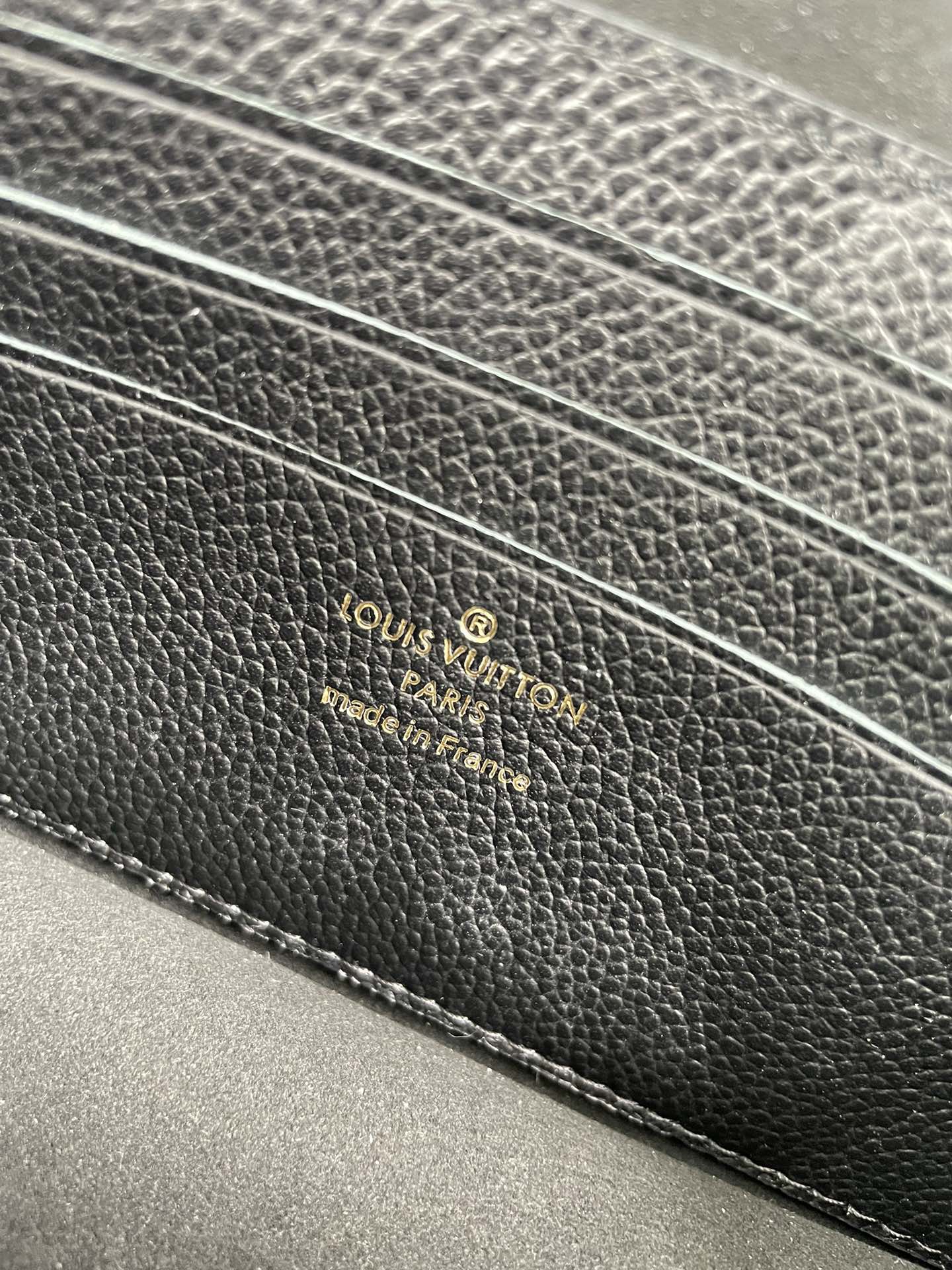Louis Vuitton Wallet On Chain Lily