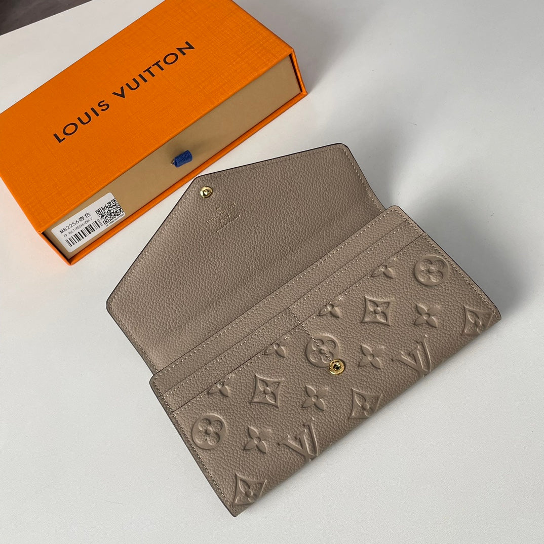 Louis Vuitton Sarah Wallet