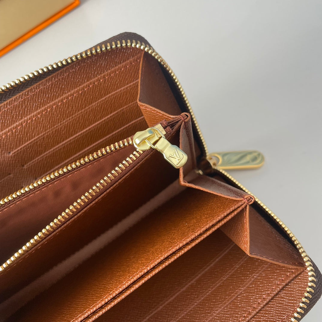 Louis Vuitton Zippy Wallet
