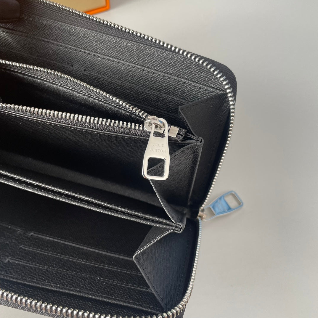 Louis Vuitton Zippy Wallet