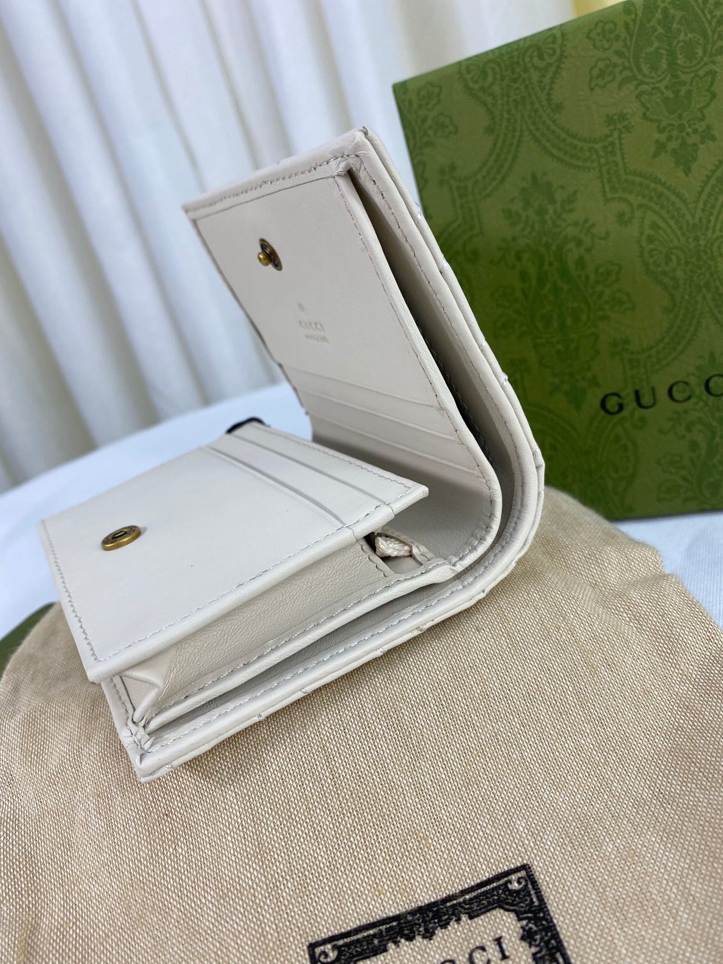 Gucci GG Marmont Card Case Wallet
