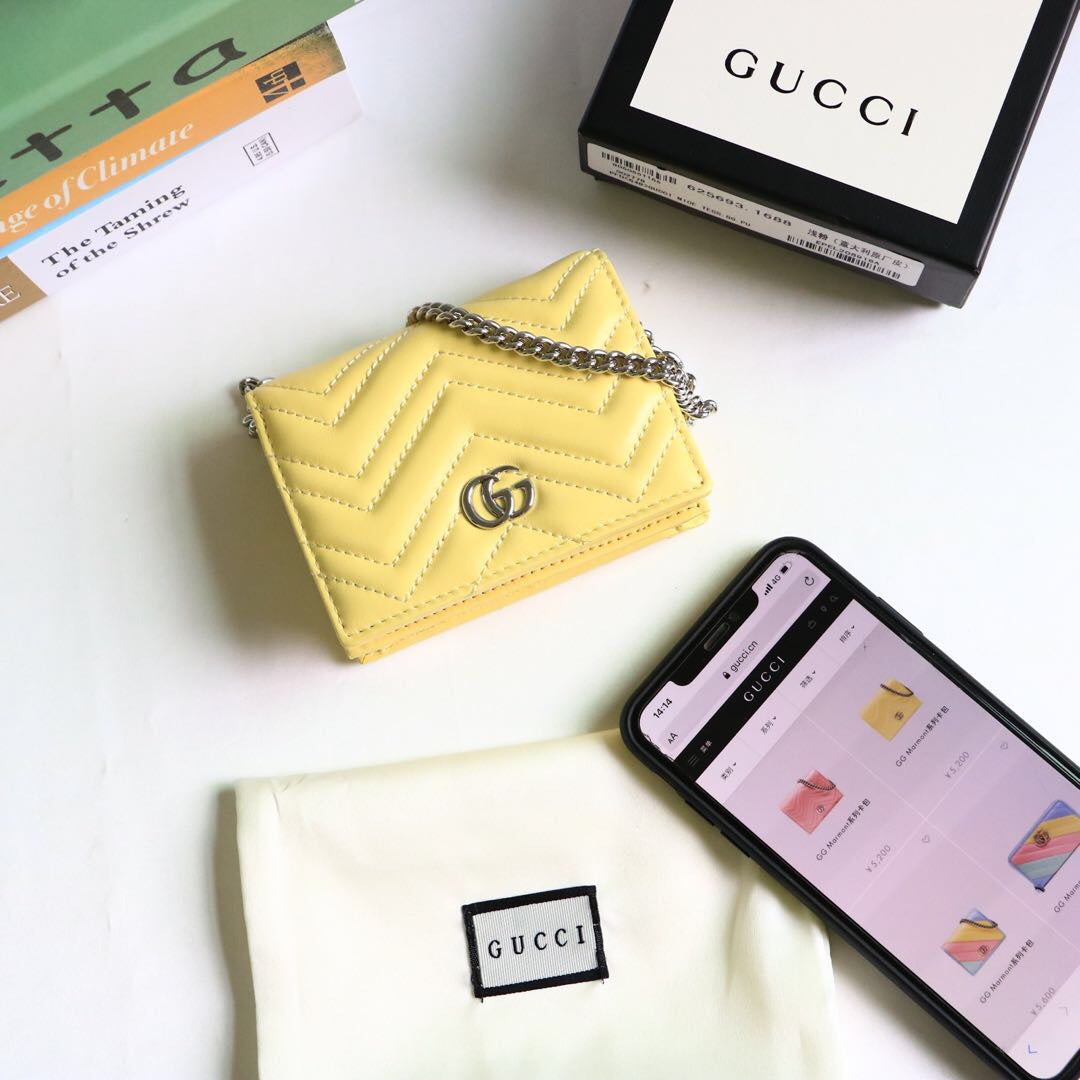 Gucci GG Marmont Chevron Matelasse Leather Card Case Wallet