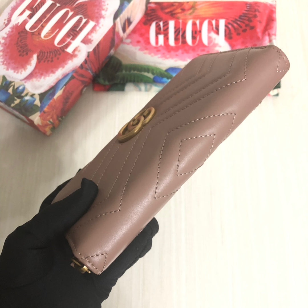 Gucci GG Marmont Continental Wallet