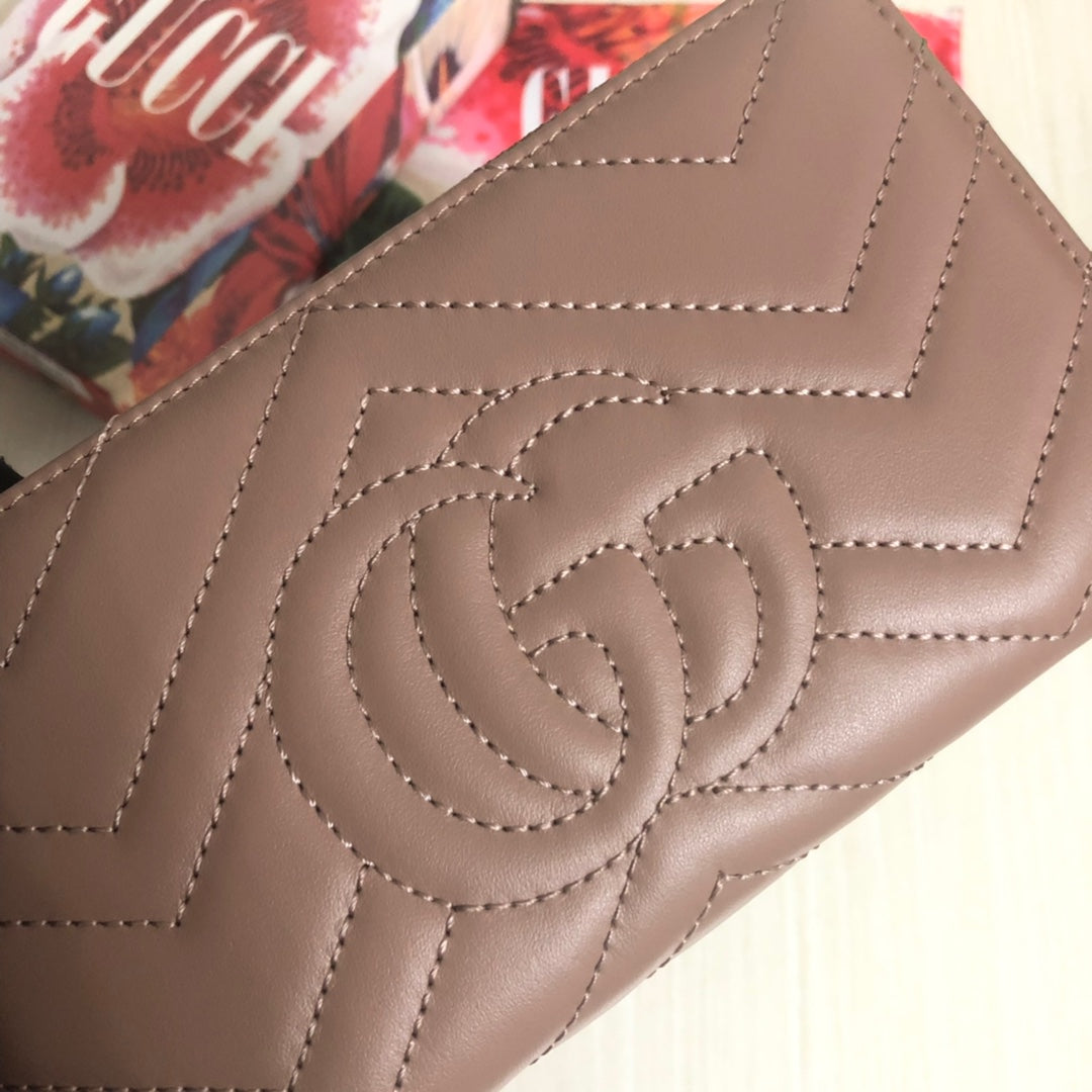 Gucci GG Marmont Continental Wallet