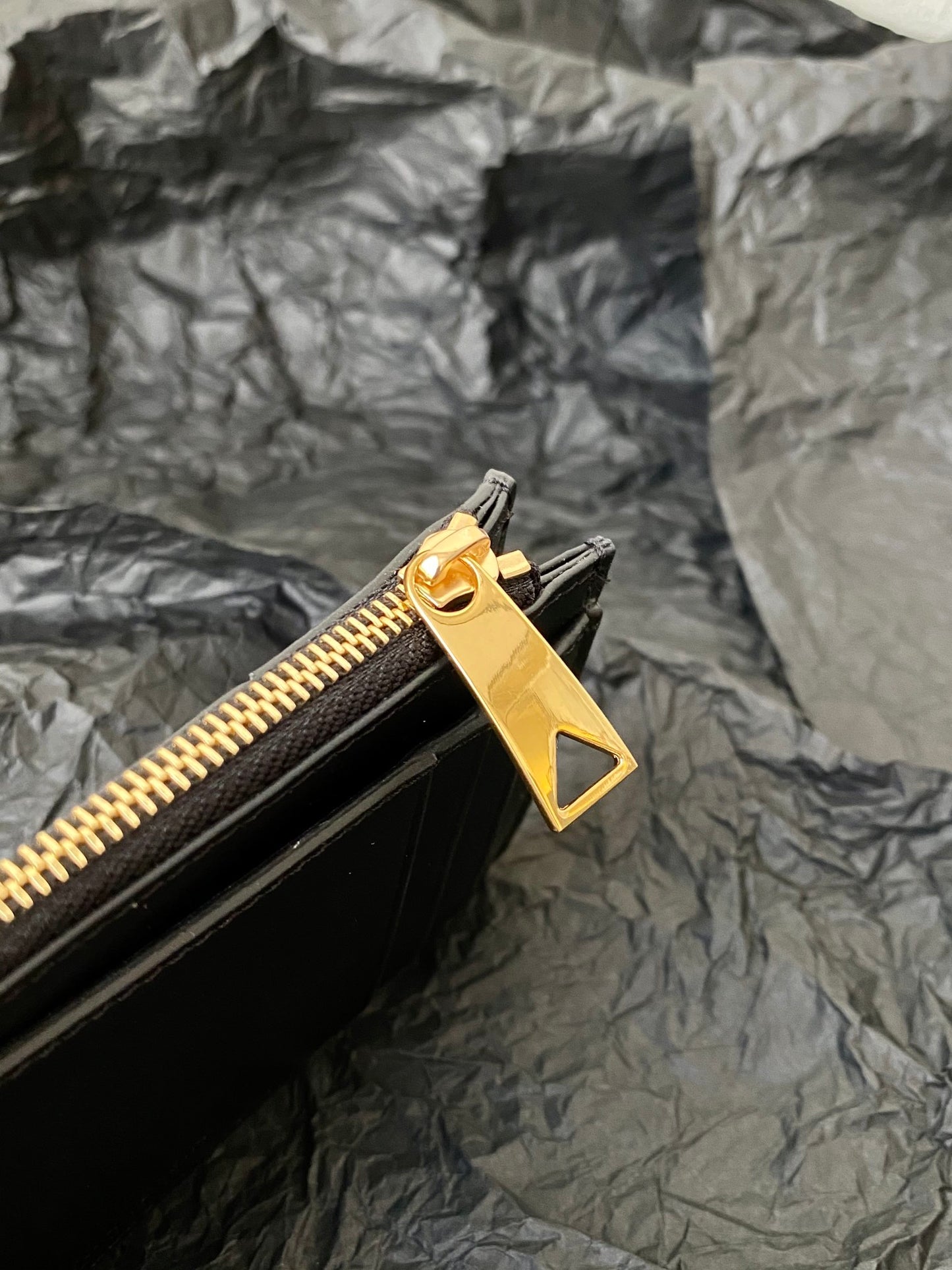 BV Cassette Zippered Card Case