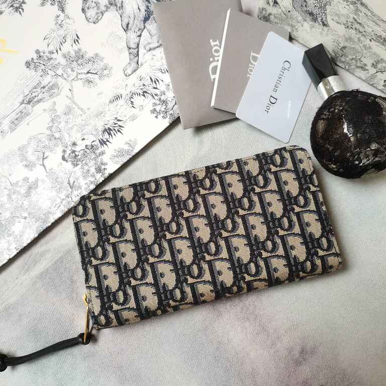 Dior Wallet
