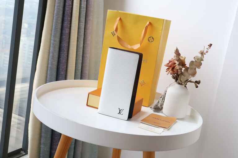 LV Brazza Wallet