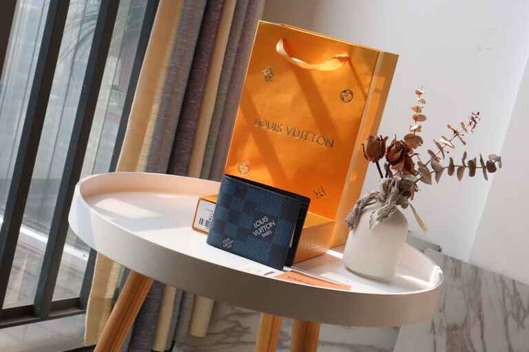 LV Multiple Wallet