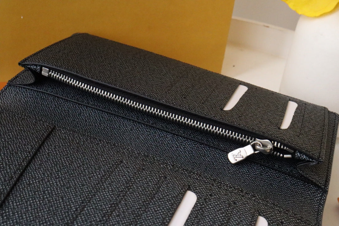 LV Brazza Wallet