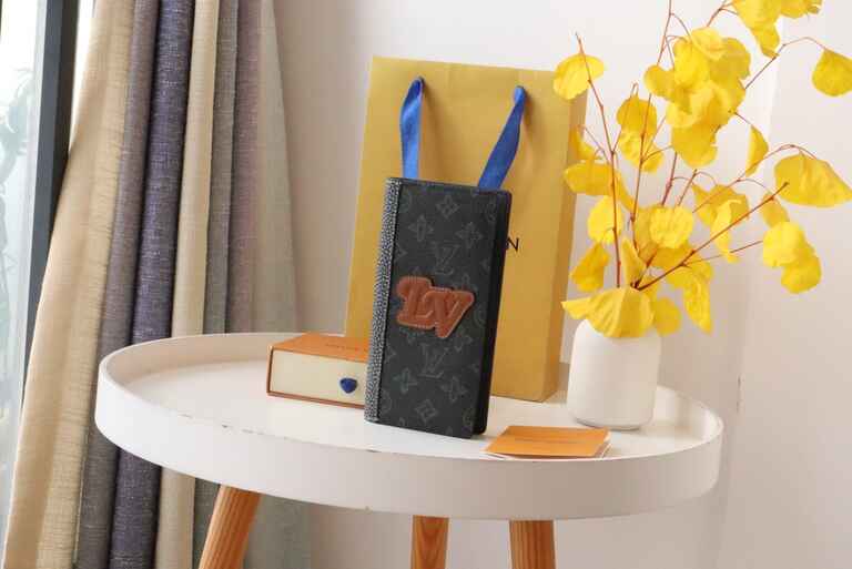 LV Brazza Wallet