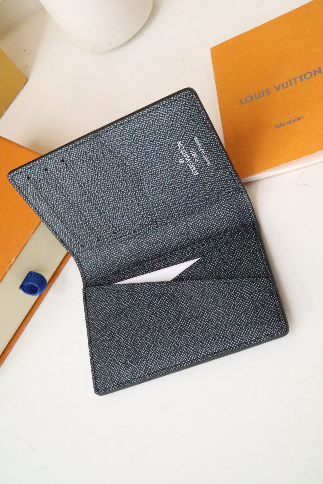 LV Pocket Organizer