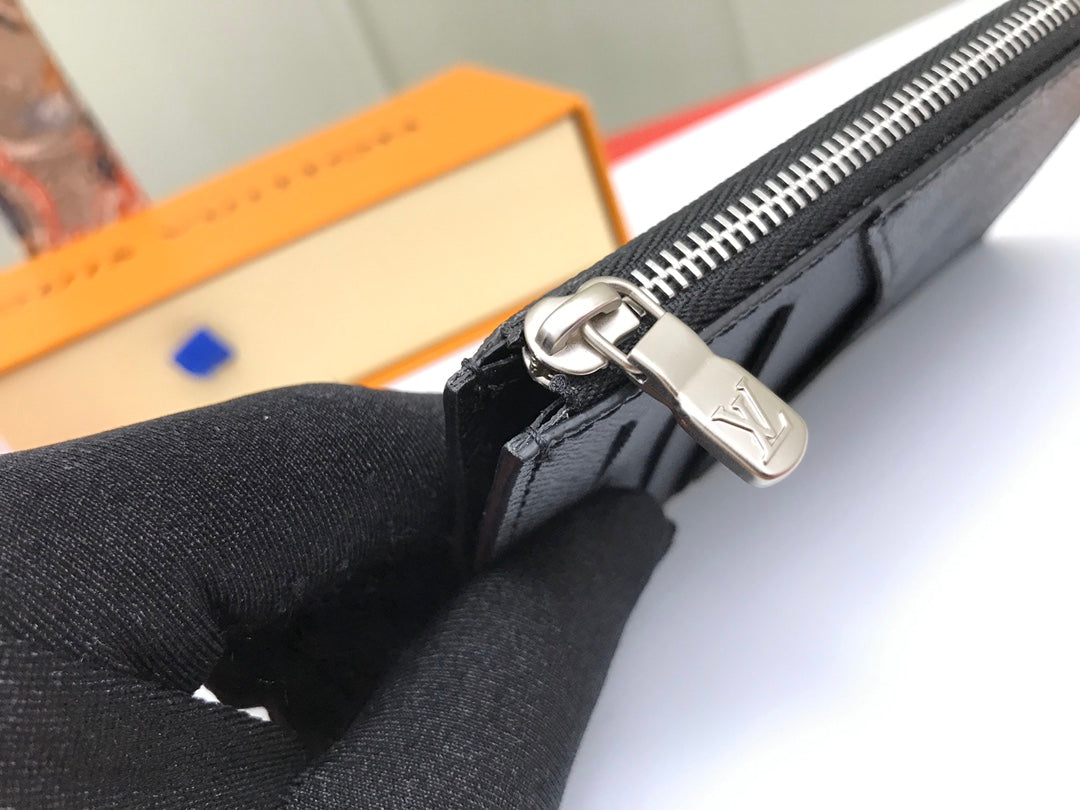 LV Coin Card Holder