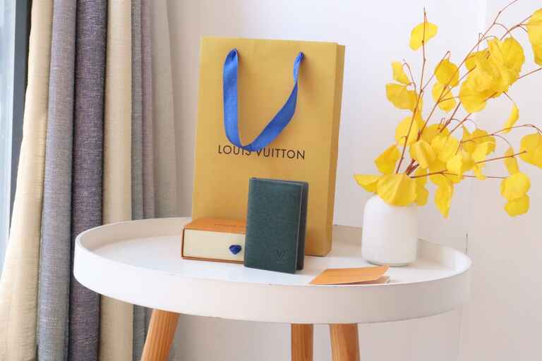 LV Pocket Organizer