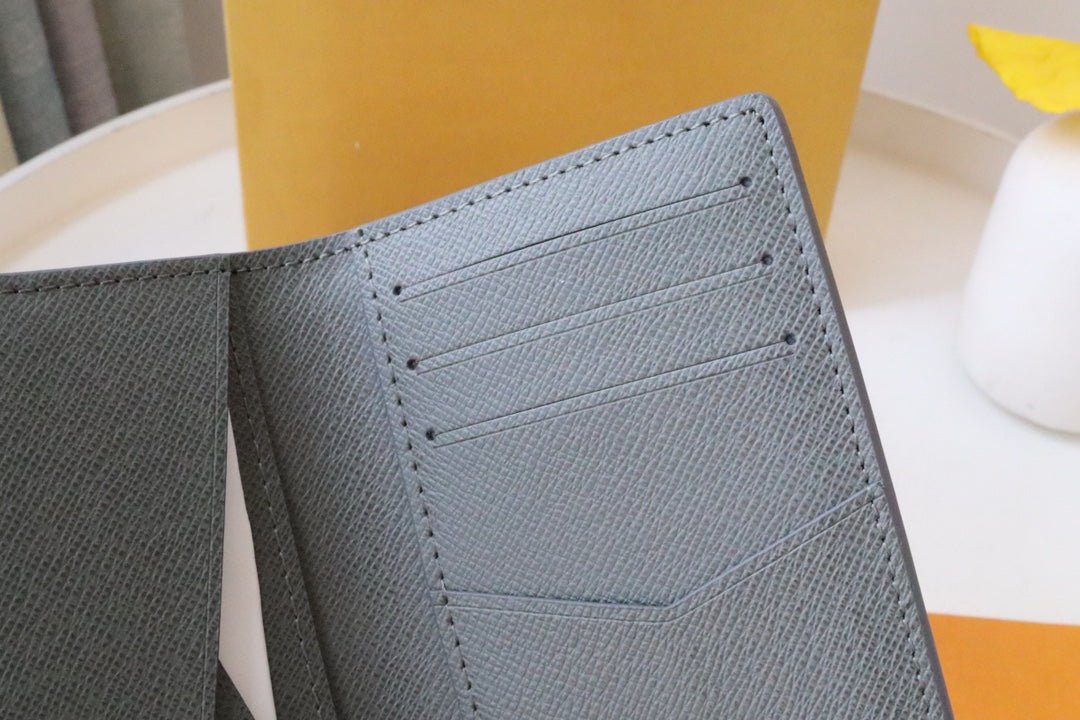 LV Pocket Organizer