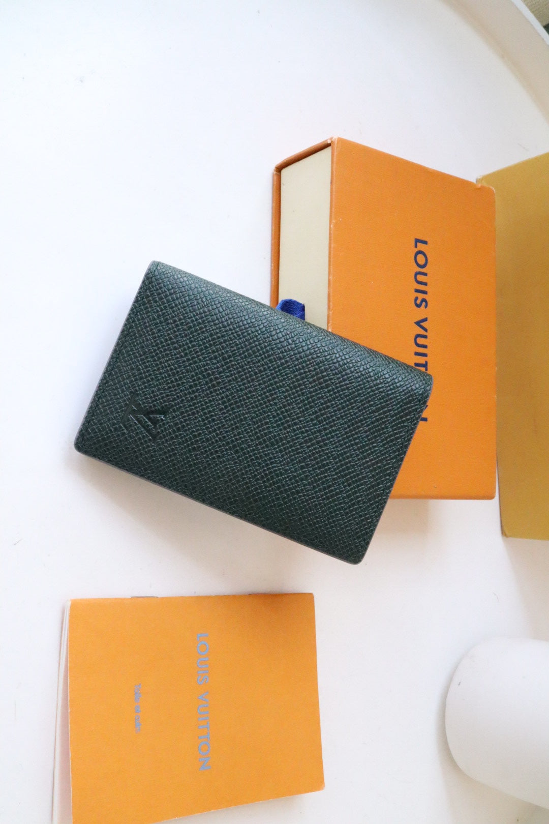 LV Pocket Organizer