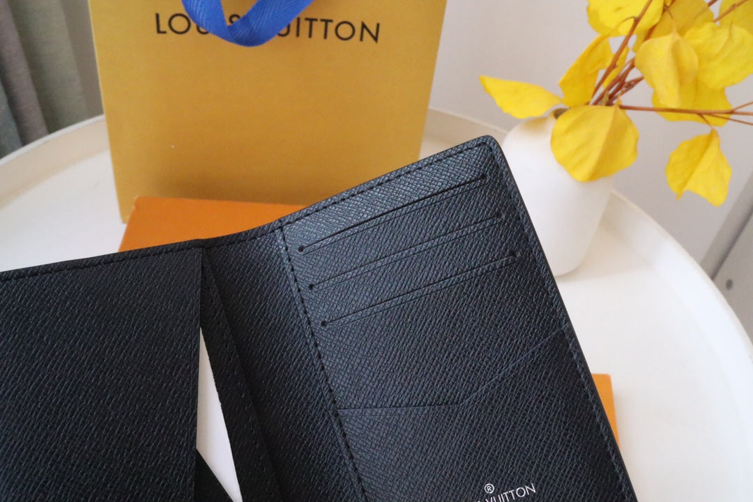 LV Pocket Organizer