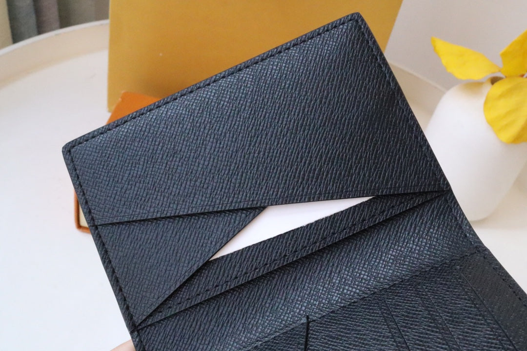 LV Pocket Organizer