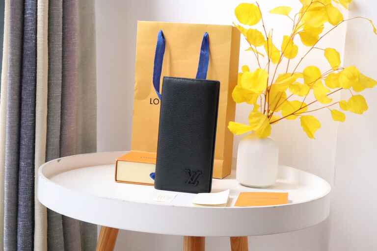 LV Brazza Wallet