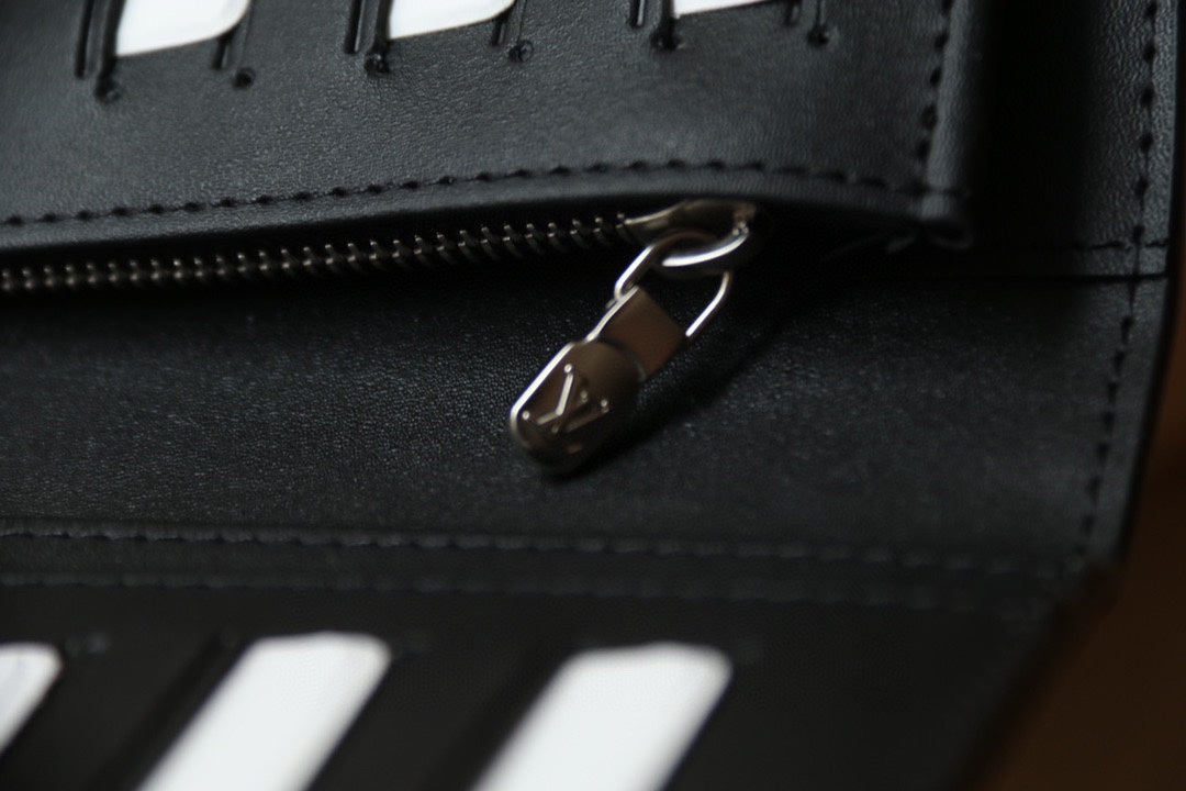 LV Brazza Wallet