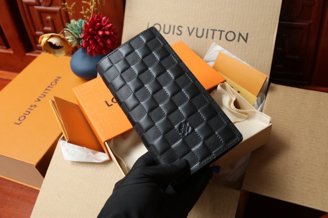 LV Brazza Wallet
