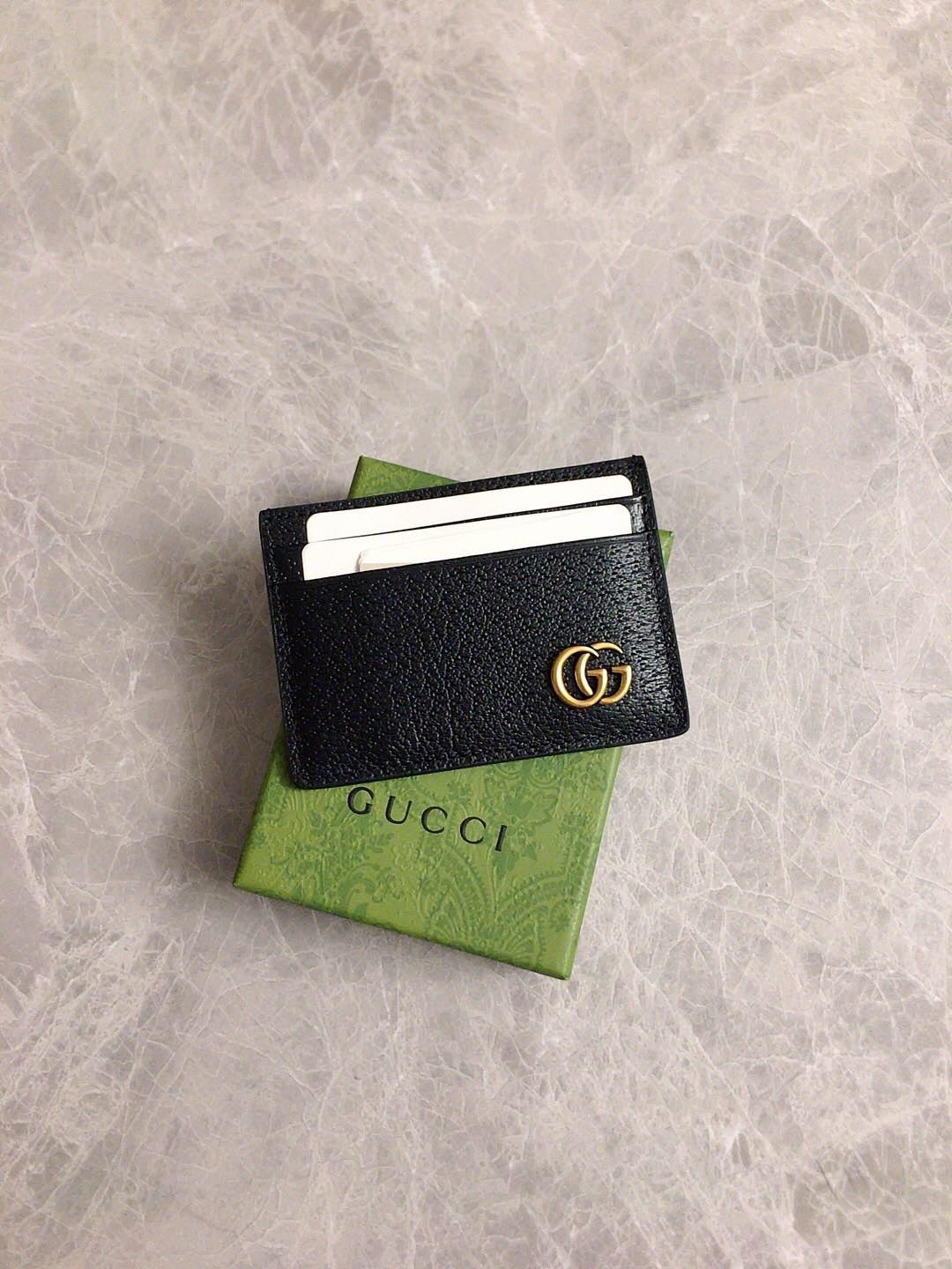 Gucci GG Marmont Card Case