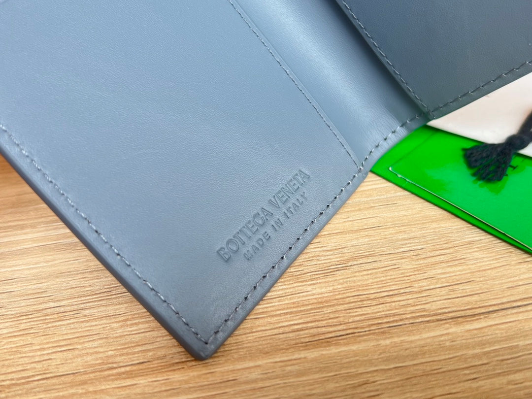 BV Flap Card Case