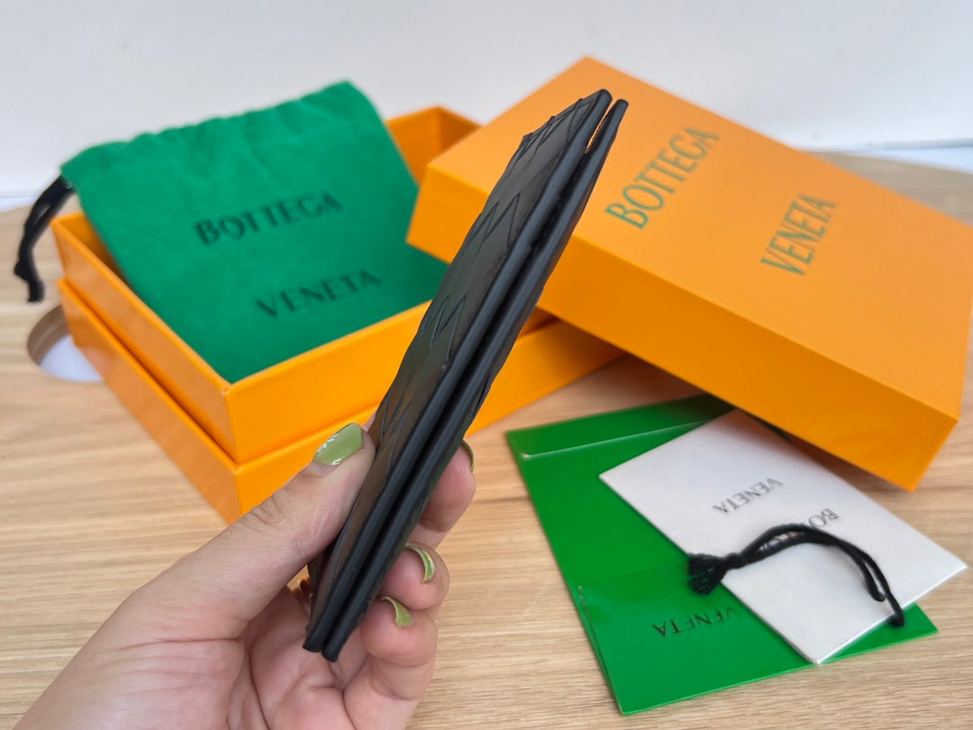BV Flap Card Case