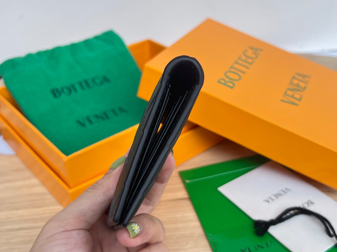 BV Flap Card Case