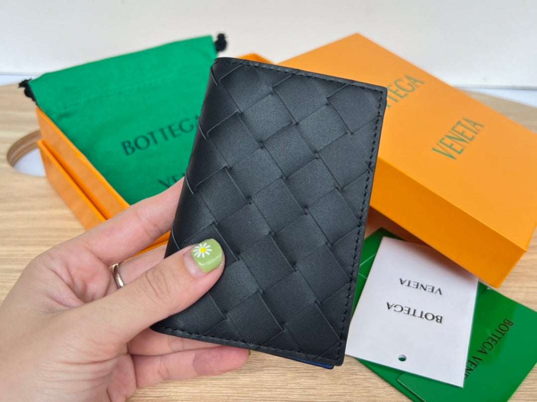 BV Flap Card Case