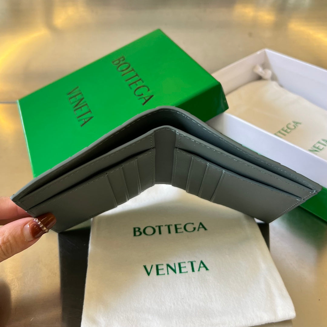 BV Intrecciato Flap Wallet