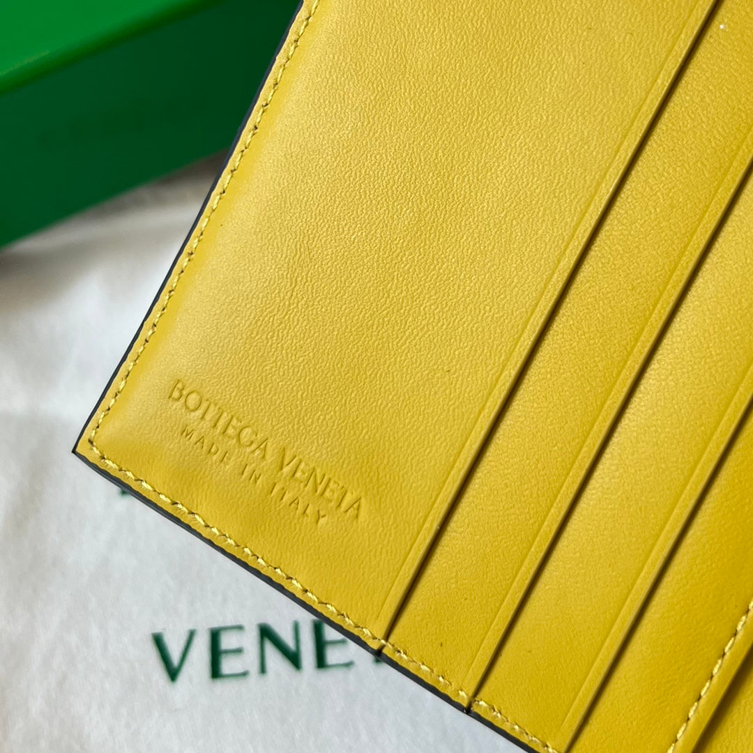 BV Intrecciato Flap Wallet