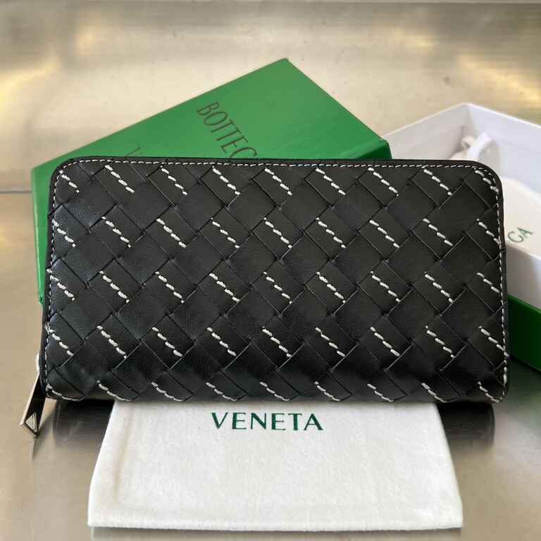 BV Intrecciato Zip Around Wallet