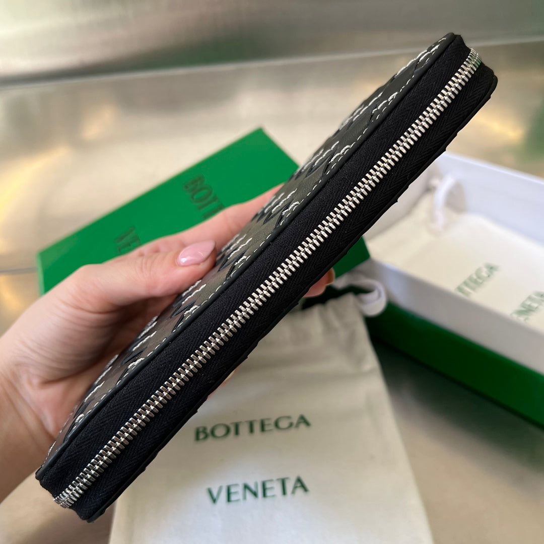 BV Intrecciato Zip Around Wallet