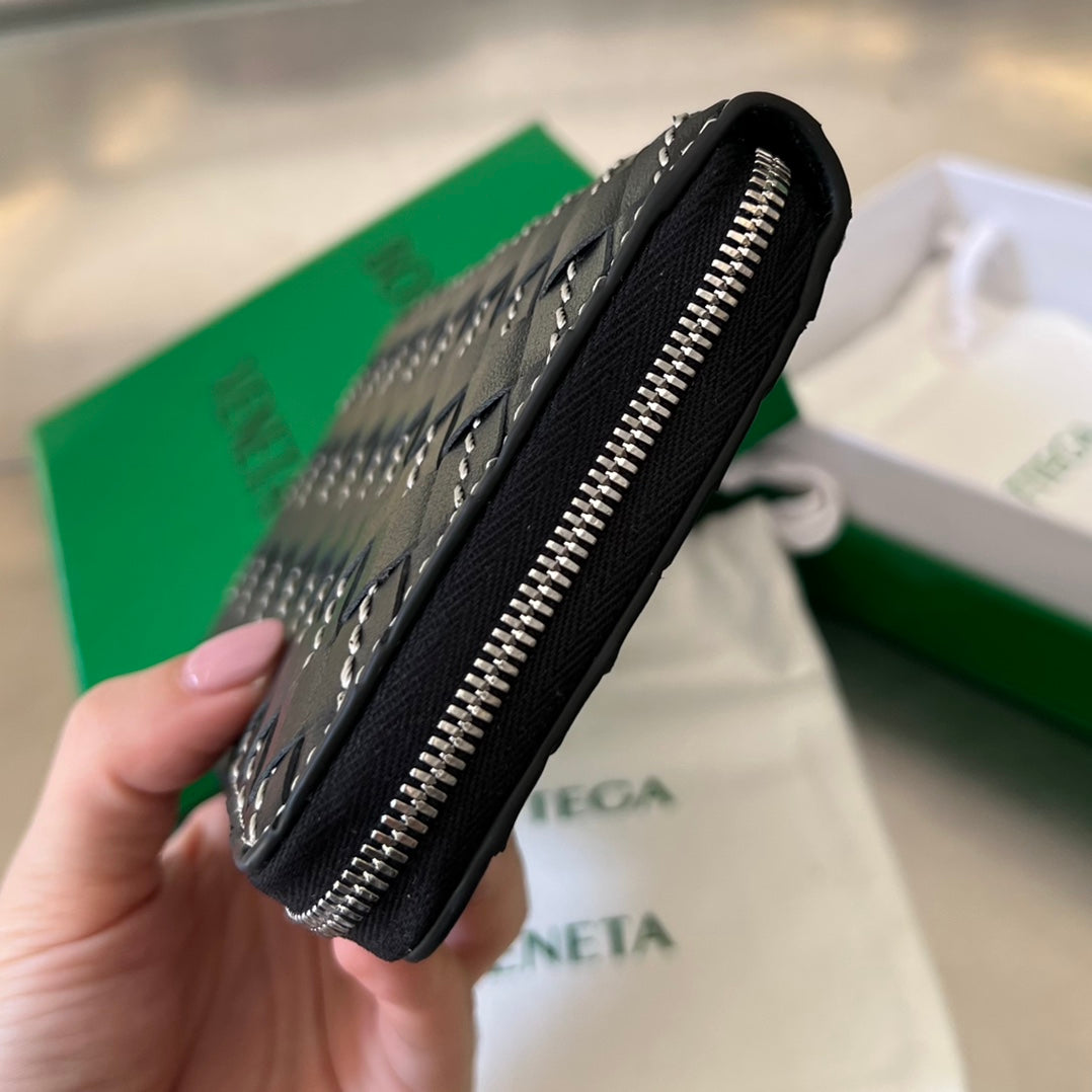 BV Intrecciato Zip Around Wallet