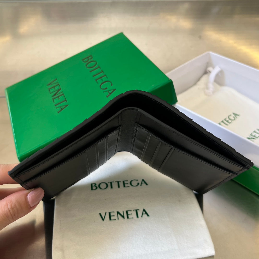 BV Intrecciato Flap Wallet