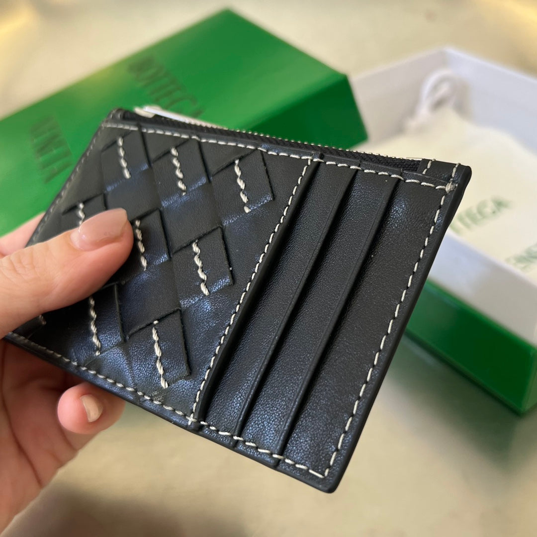 BV Intrecciato Zipped Card Case