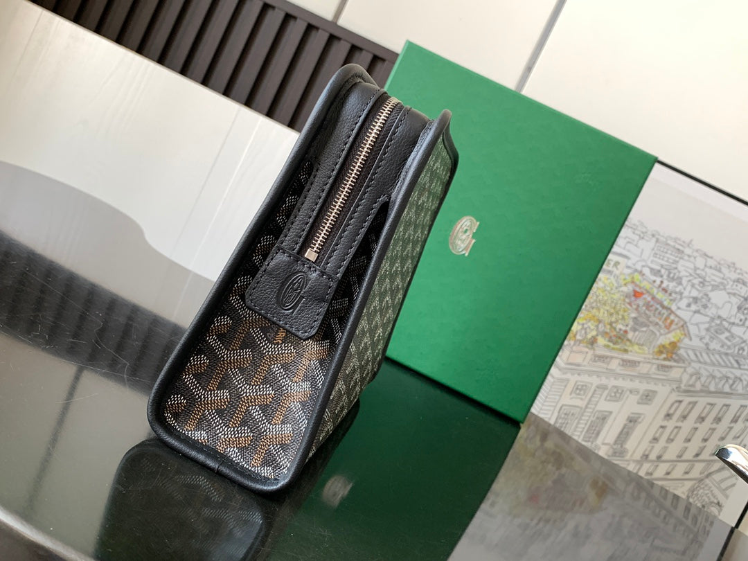 Goyard bag
