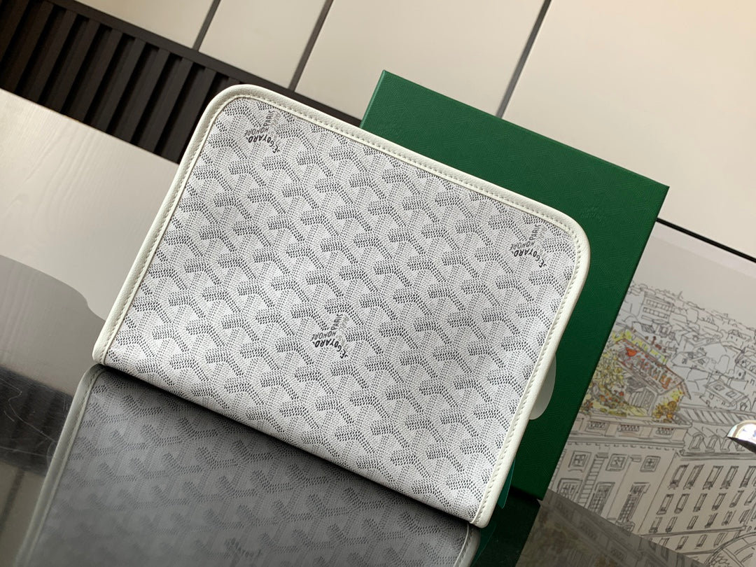 Goyard bag