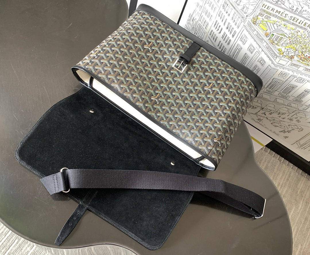 Goyard bag