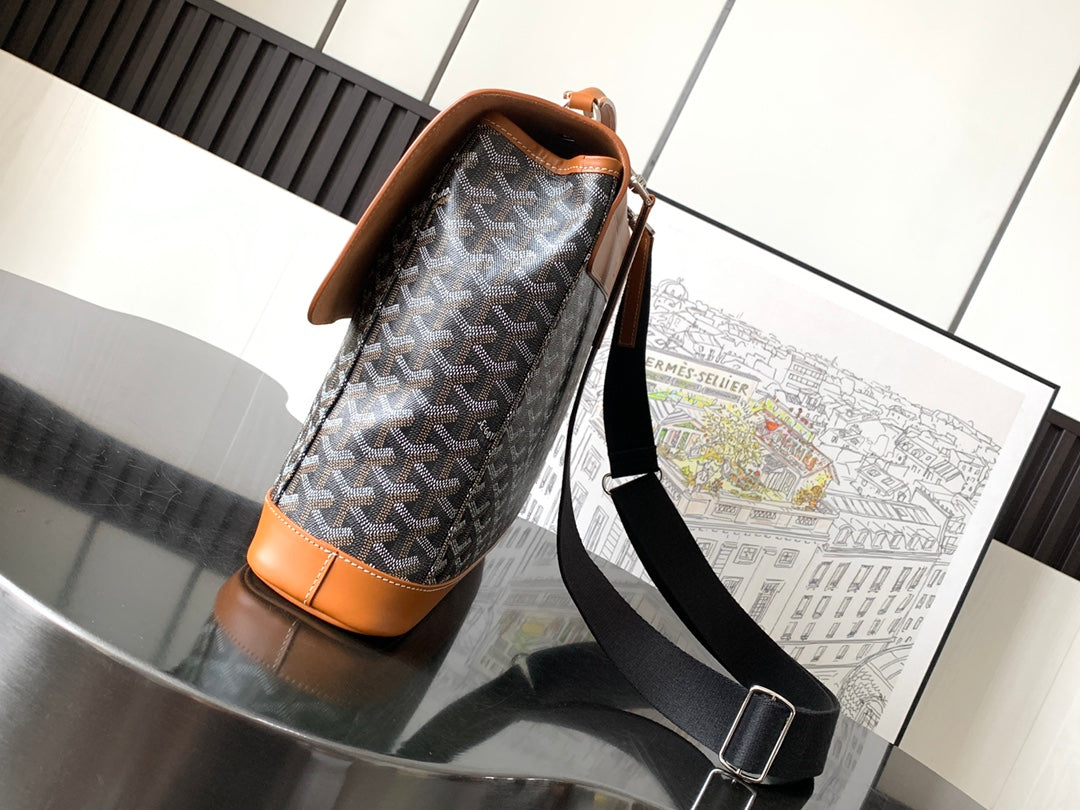 Goyard bag