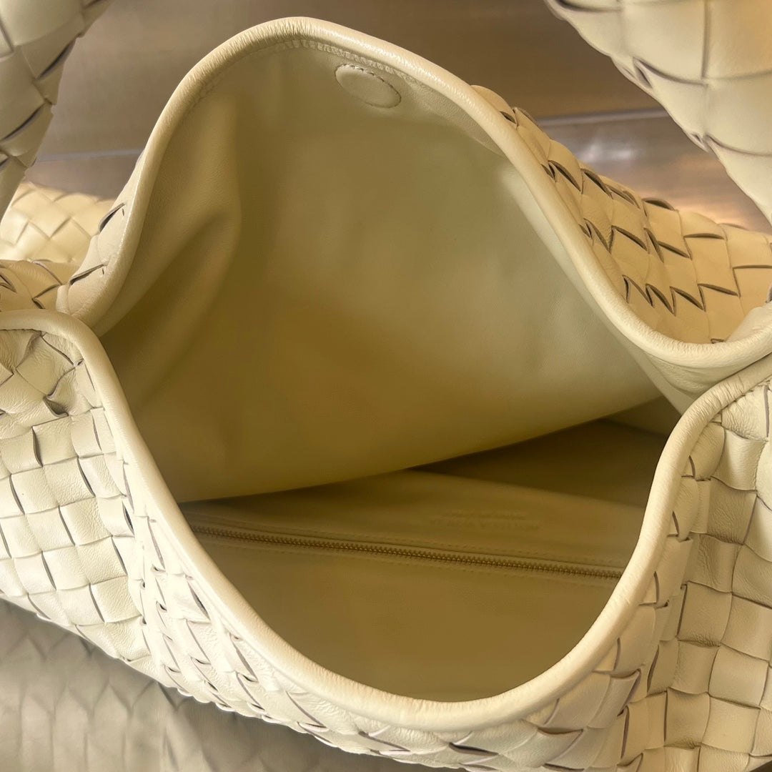 Bottega Veneta Handbag